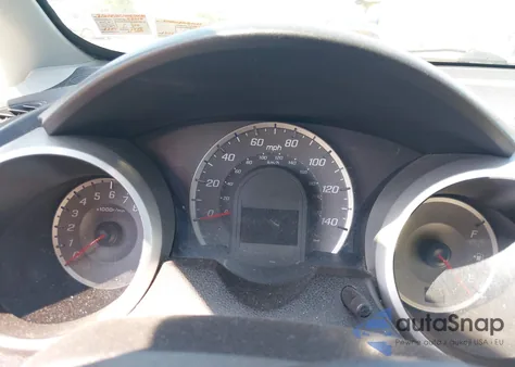 2010 Honda Fit Sport z USA, uszkodzony, nr VIN JHMGE8H42AC008766